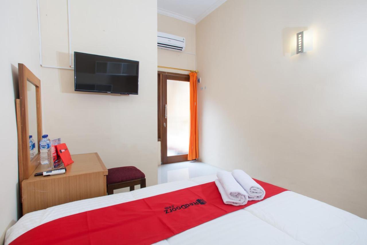 Wisma tamu Reddoorz Syariah Near Untag